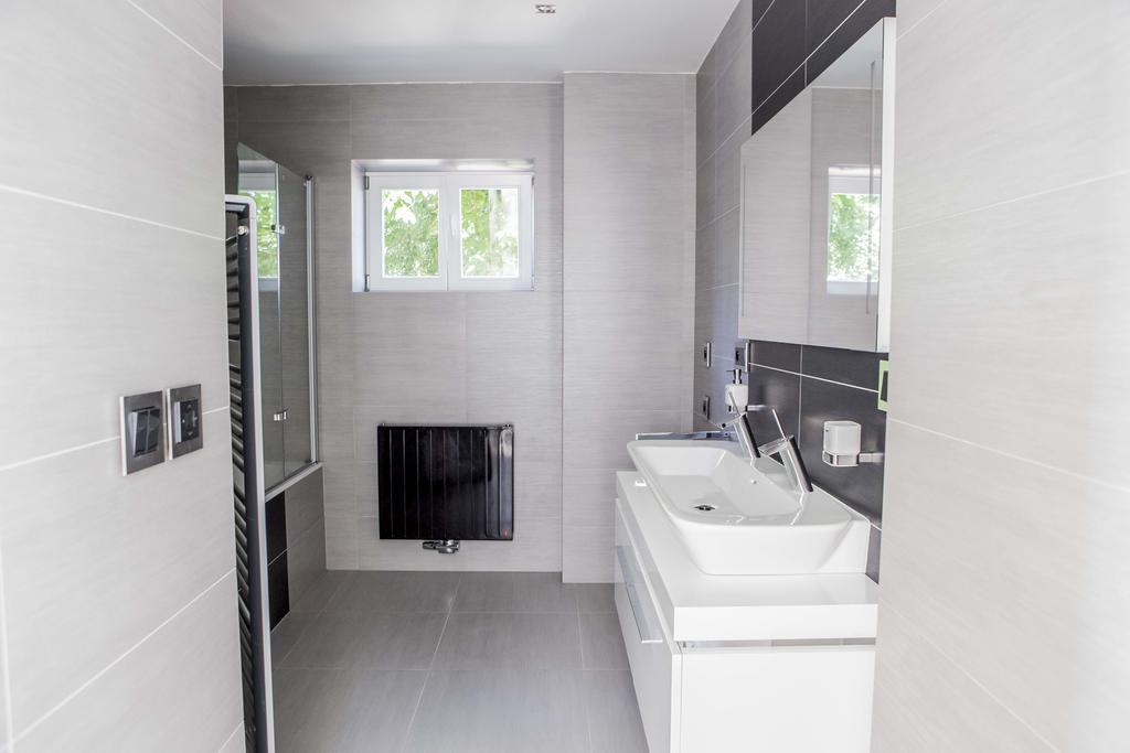 Apartments Corso Зноймо Екстер'єр фото