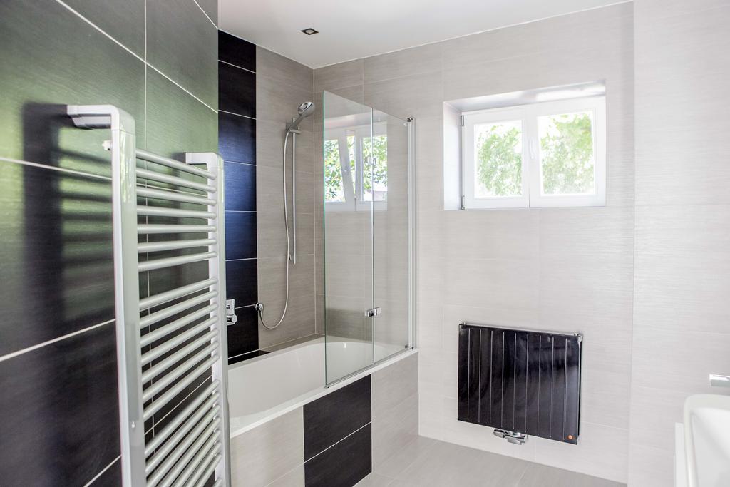 Apartments Corso Зноймо Екстер'єр фото