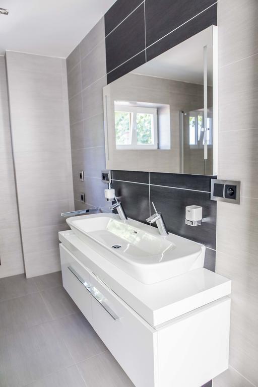 Apartments Corso Зноймо Екстер'єр фото