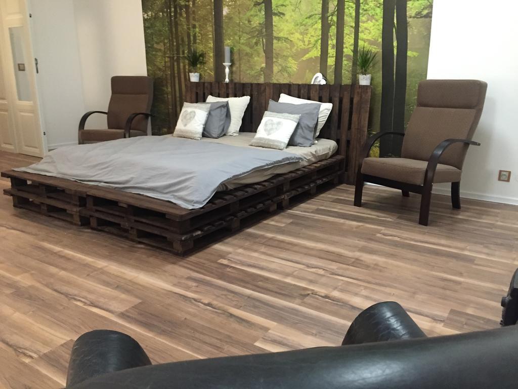 Apartments Corso Зноймо Екстер'єр фото