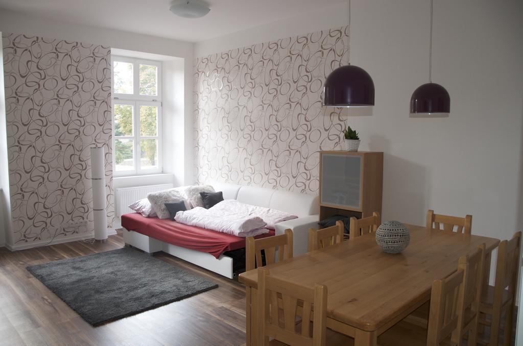 Apartments Corso Зноймо Екстер'єр фото