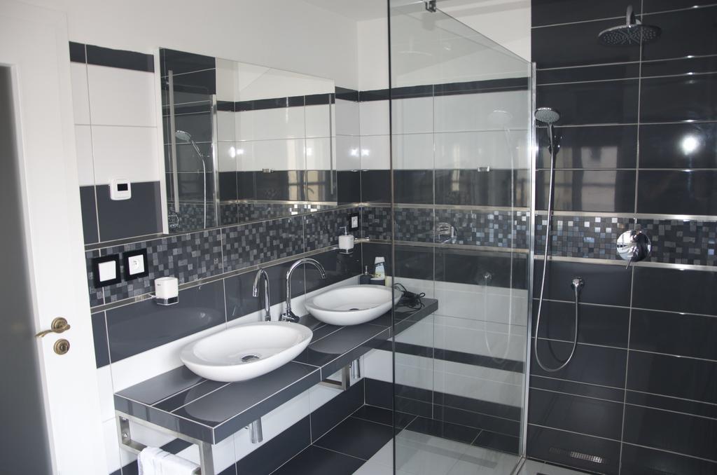 Apartments Corso Зноймо Екстер'єр фото