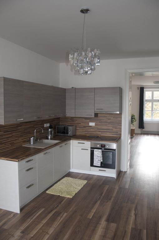 Apartments Corso Зноймо Екстер'єр фото